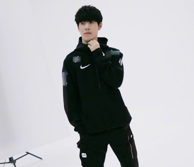 部分球场采 部分球场采