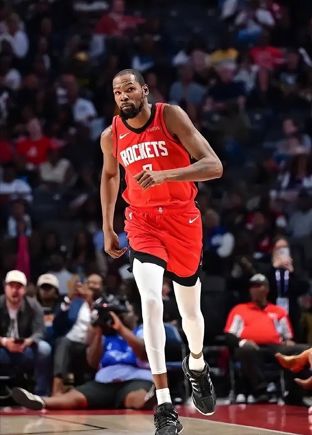 示了他们对 示了他们对