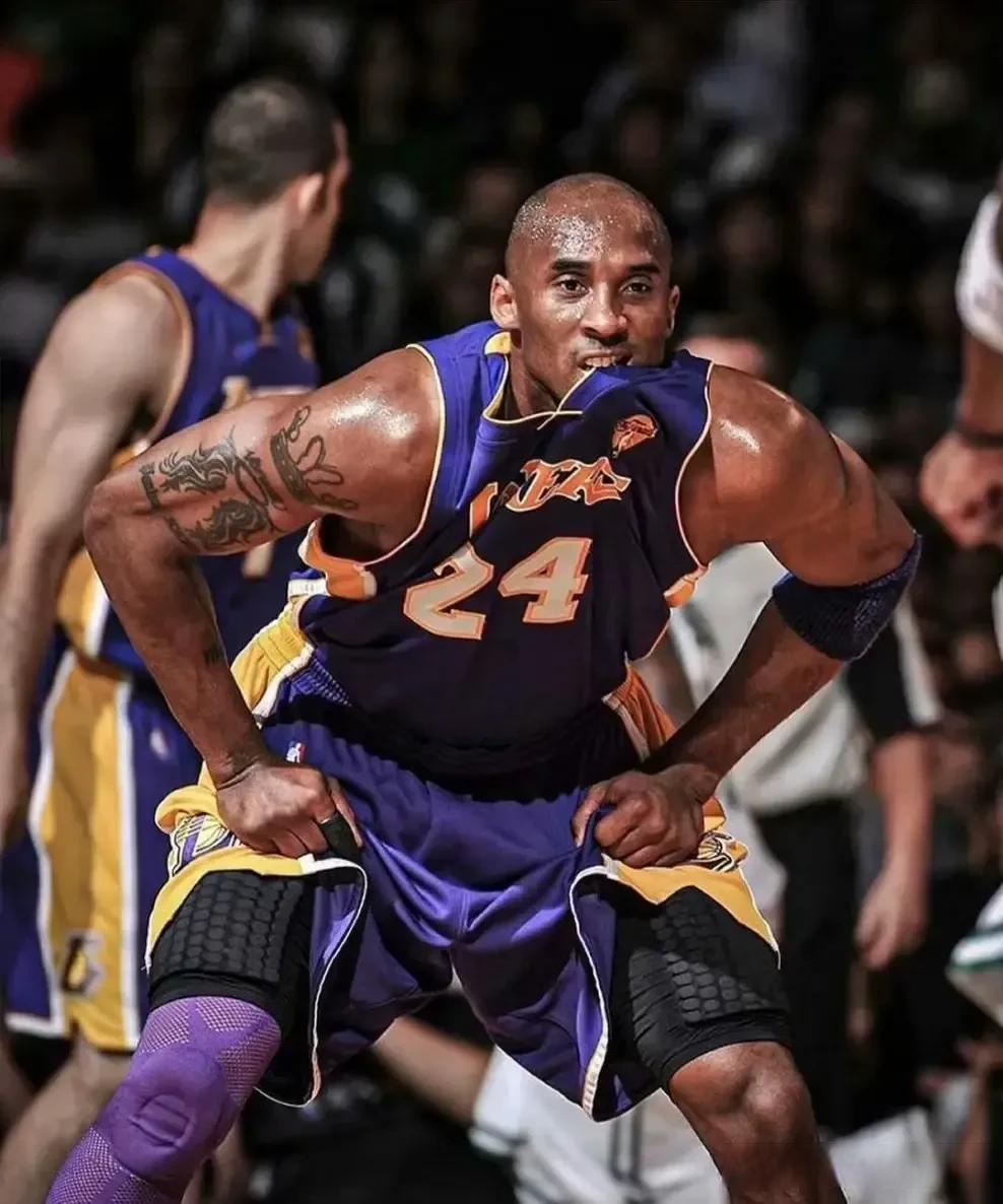 边后卫做出 边后卫做出